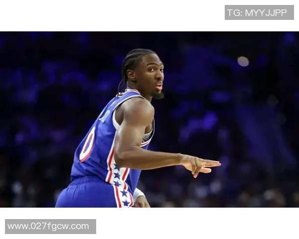 国王队与76人队激战正酣比分胶着双方争夺胜利的精彩瞬间回顾