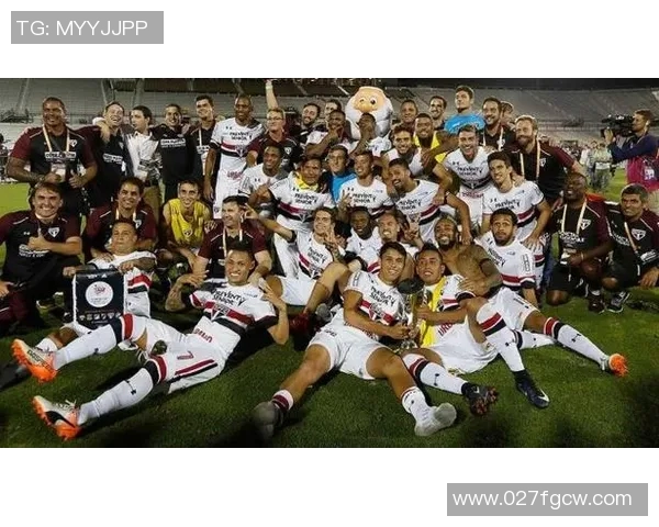 格雷米奥与圣保罗的激烈对决揭示巴西足球的魅力与竞争力